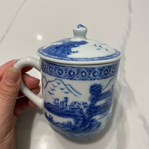 Vintage Mug with lid